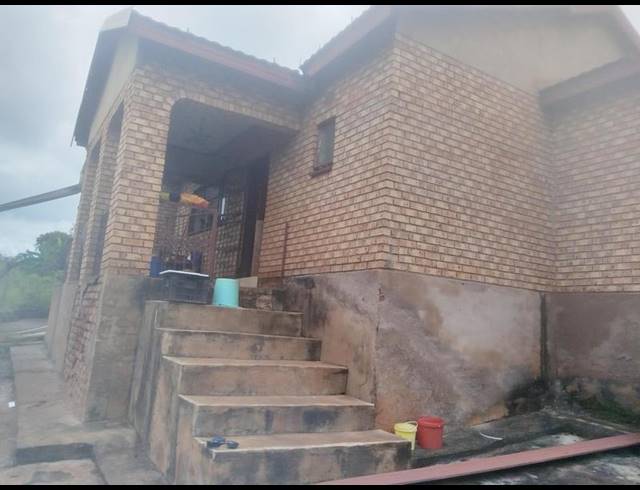 4 BEDROOM HOUSE FOR SALE IN MUKULA